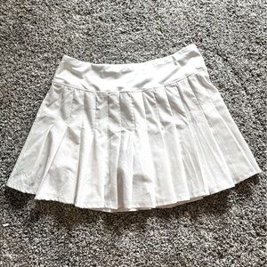 Small Kyodan golf/tennis skirt.